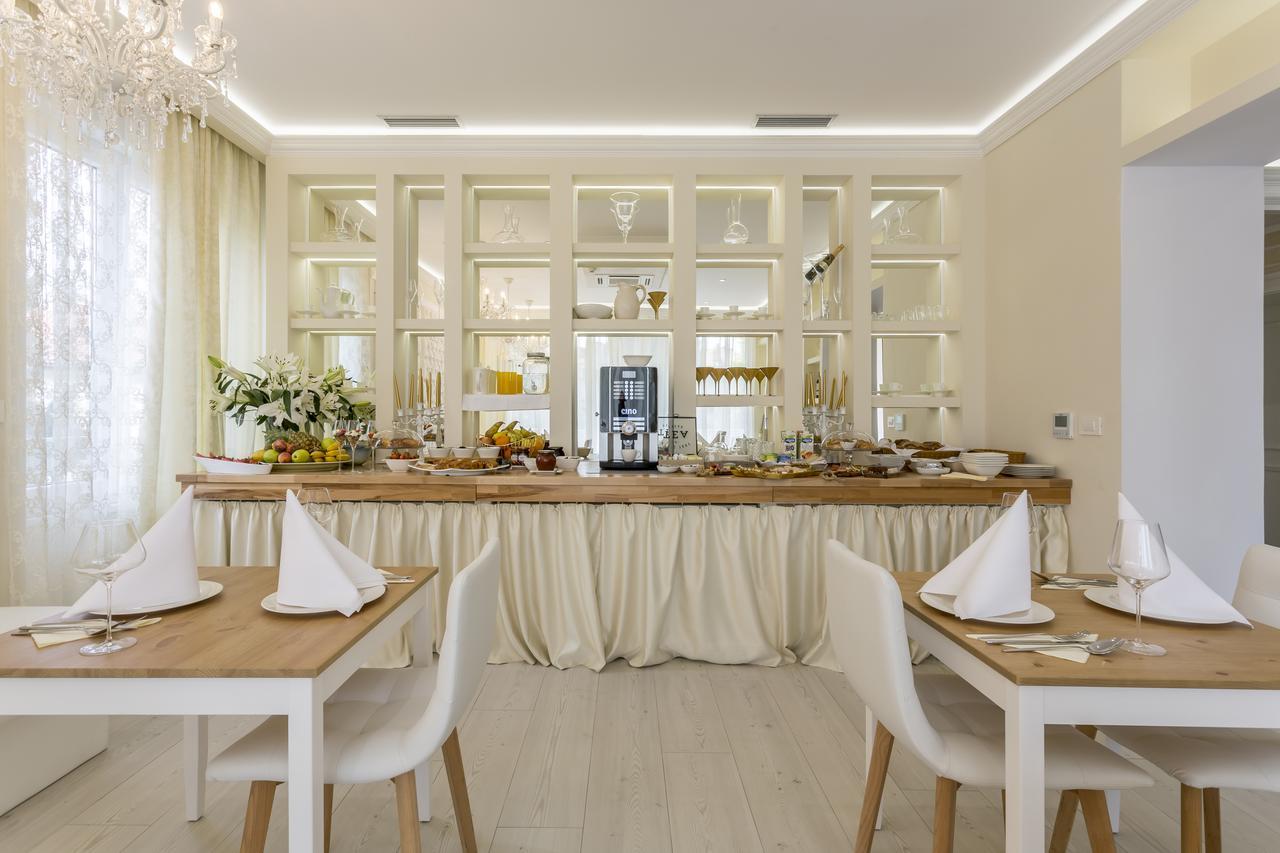 Boutique Hotel Bacvice Split Bagian luar foto